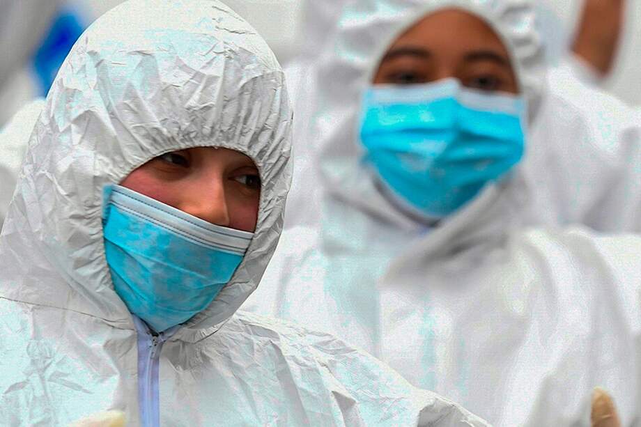 Van seis muertos y 491 casos confirmados por COVID-19 en Colombia. / AFP