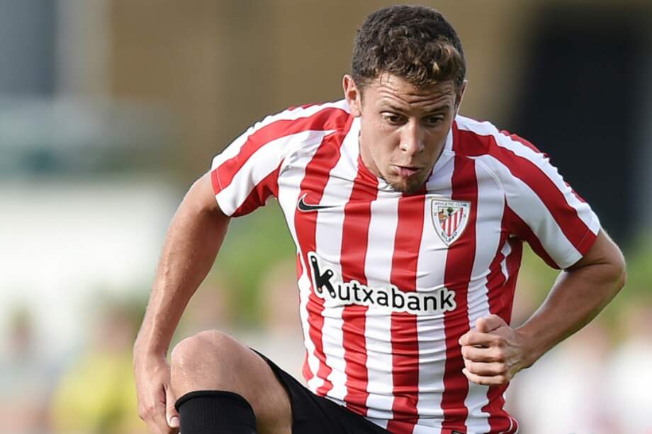 Gorka Elustondo también jugó en la Real Sociedad. / AFP