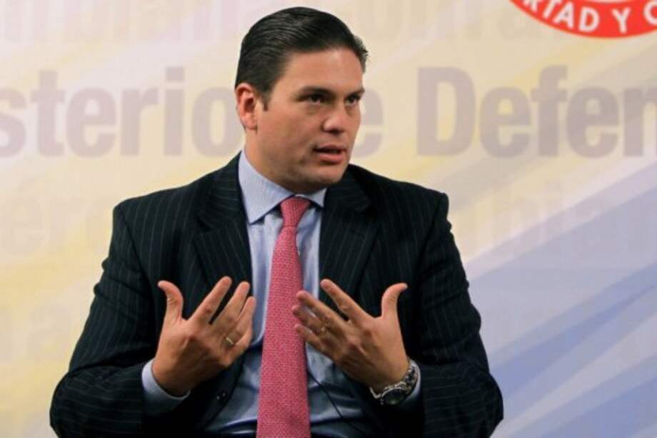 Proponen que Mindefensa encabece lista al Senado por La U