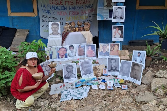 "Quisieron apagar mi voz con las llamas": el relato de una mujer buscadora sobreviviente