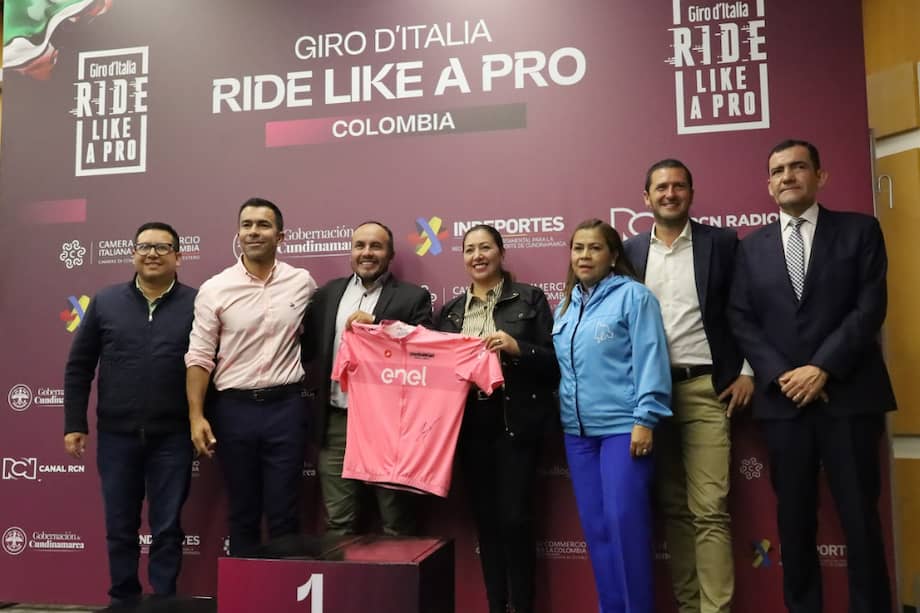 El lanzamiento del Gran Fondo Giro d’Italia 2026 se celebró en la sede de la Gobernación de Cundinamarca, en Bogotá.