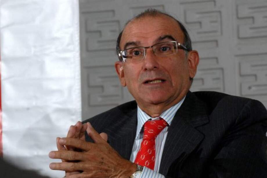 Negociadores del Gobierno iniciarían gira por el país