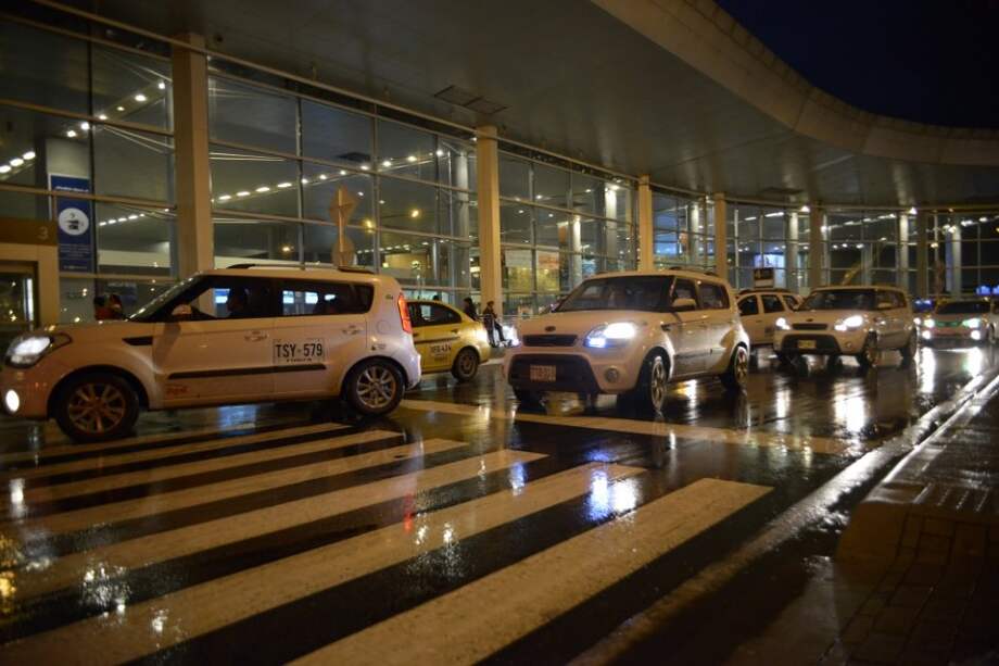 Cerca de 200 conductores hacen protesta / Archivo