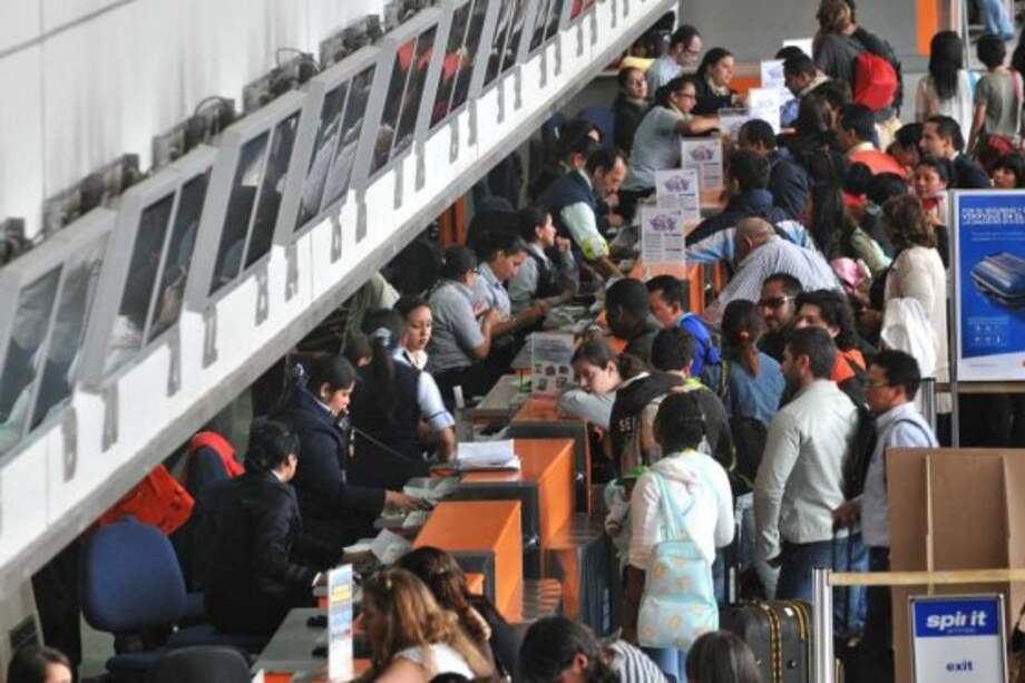 Operación aérea en Semana Santa se complicaría por ola invernal