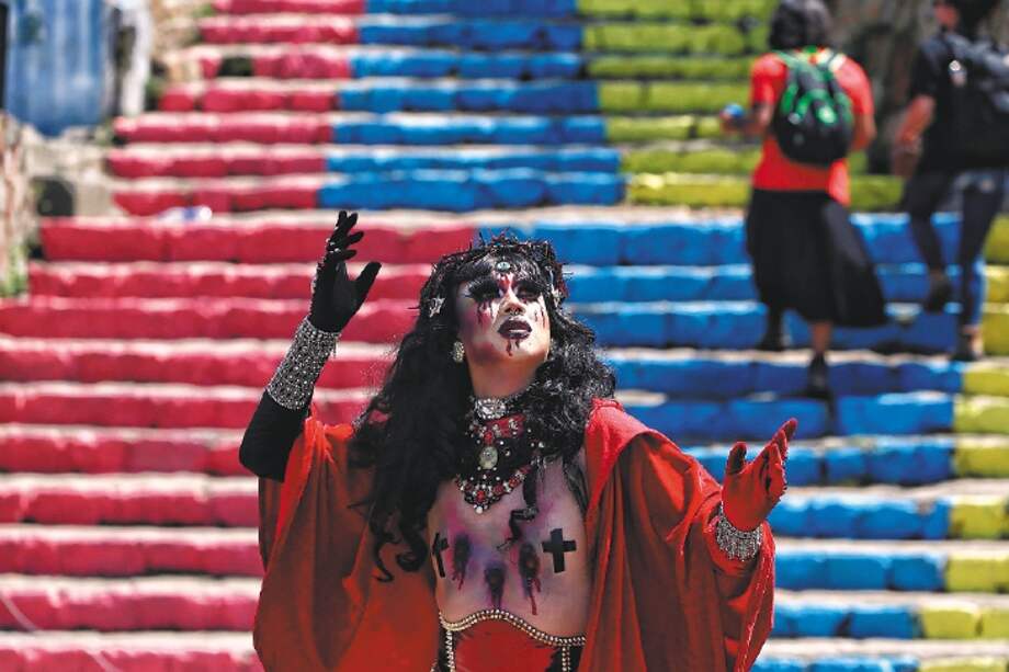 Ya se cumple un es desde que los jóvenes, a través del arte, buscan en las calles de Cali ser escuchados. Creen que esta es la salida para esta crisis que atraviesa Colombia.