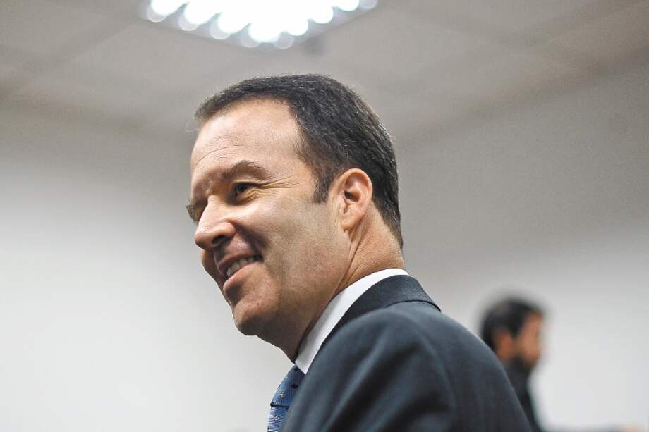 Andrés Escobar fue entre 1992 y 1994 director de Planeación y en 1999, gerente de Metrovivienda.