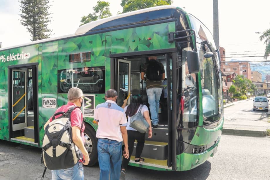 En Medellín, la meta para 2023 es tener 130 buses eléctricos.