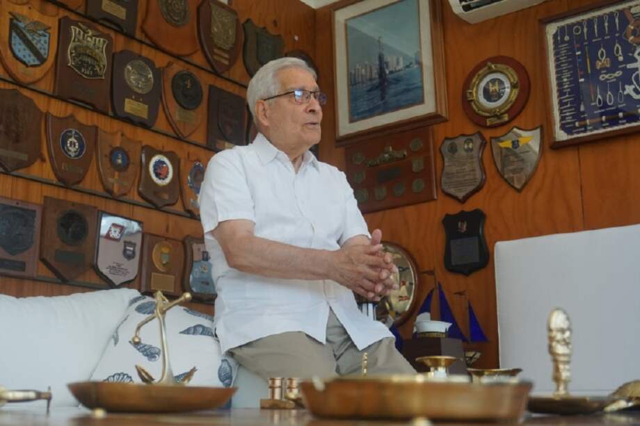 EE ALMIRANTE AVENDAÑO0145 (1)