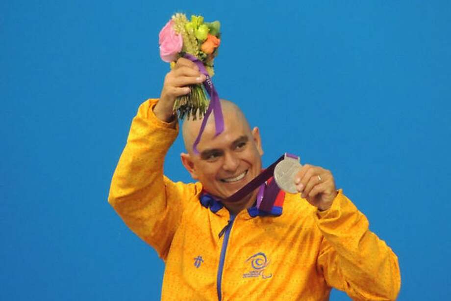 El santandereano Moises Fuentes, cuatro veces medallista paralímpico.