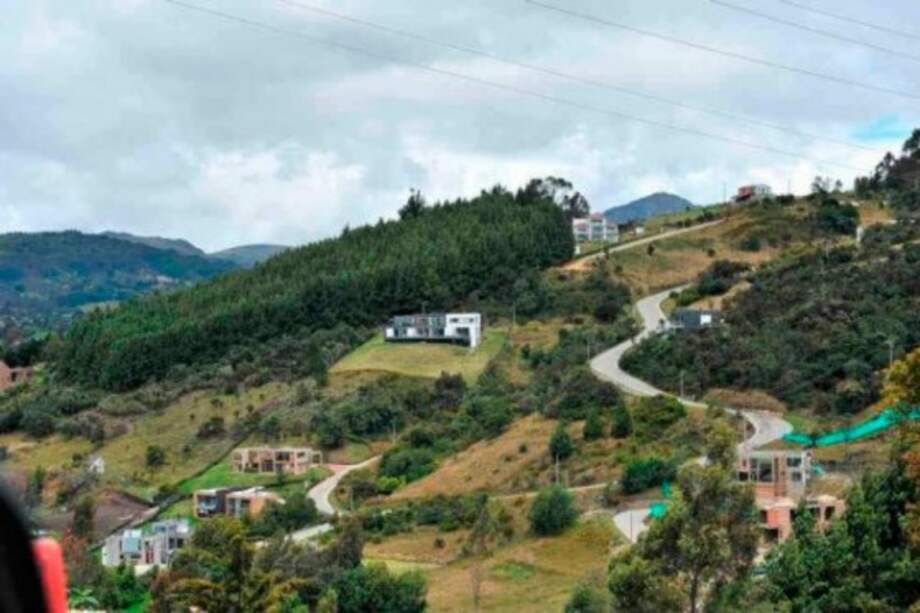 Soluciones para descongestionar el tráfico de la vía a La Calera