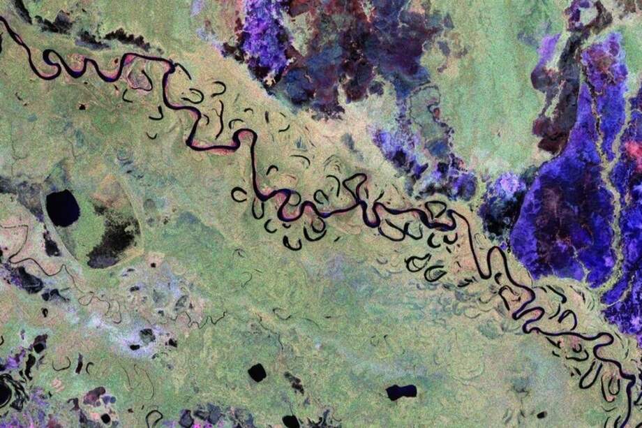 La primera imagen difundida muestra una región de Bolivia, uno de los países con mayor pérdida de bosque primario en las últimas décadas, sobre todo por la expansión agrícola.