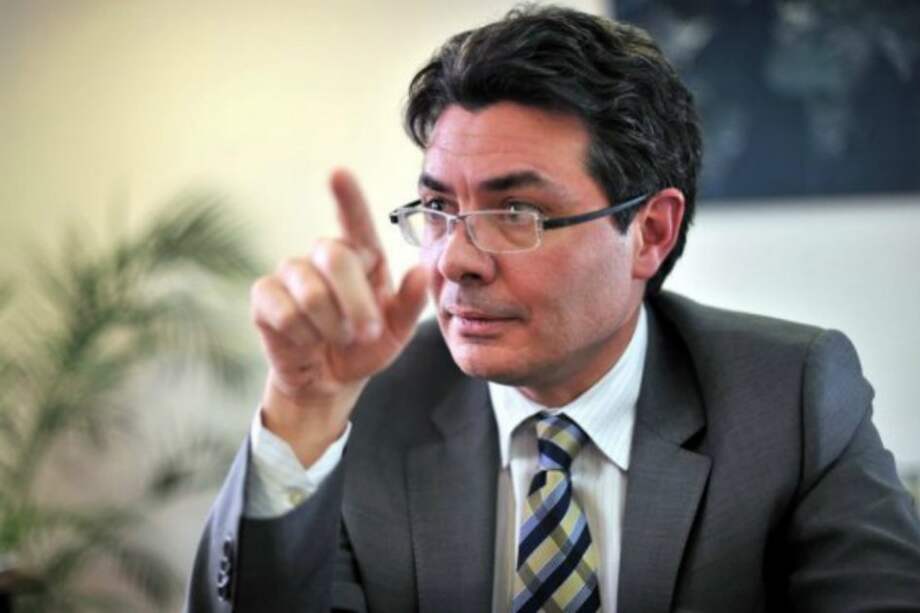 El ministro de Salud Alejandro Gaviria cree que Cafesalud podría ser vendida antes de febrero de 2017.