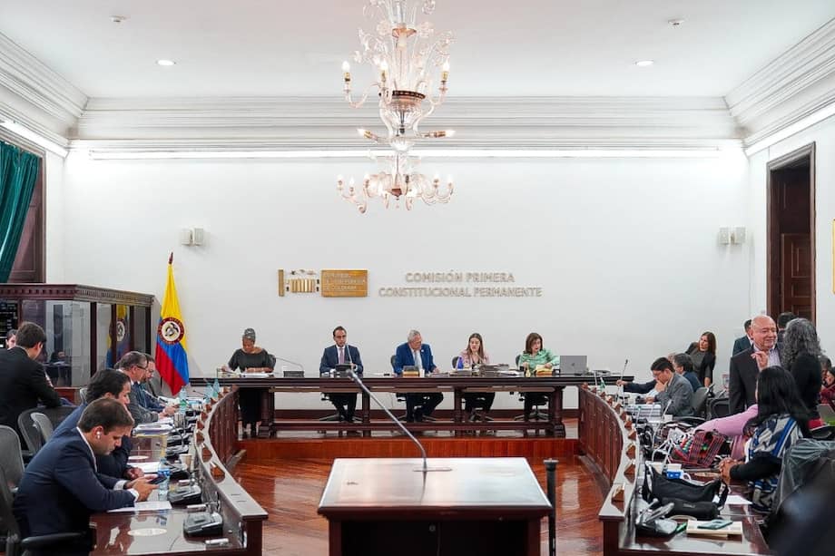 En Comisión I del Senado, el Gobierno y la oposición habían llegado a un acuerdo para aprobar el proyecto de ley estatutaria. Ese consenso llegó a su final.