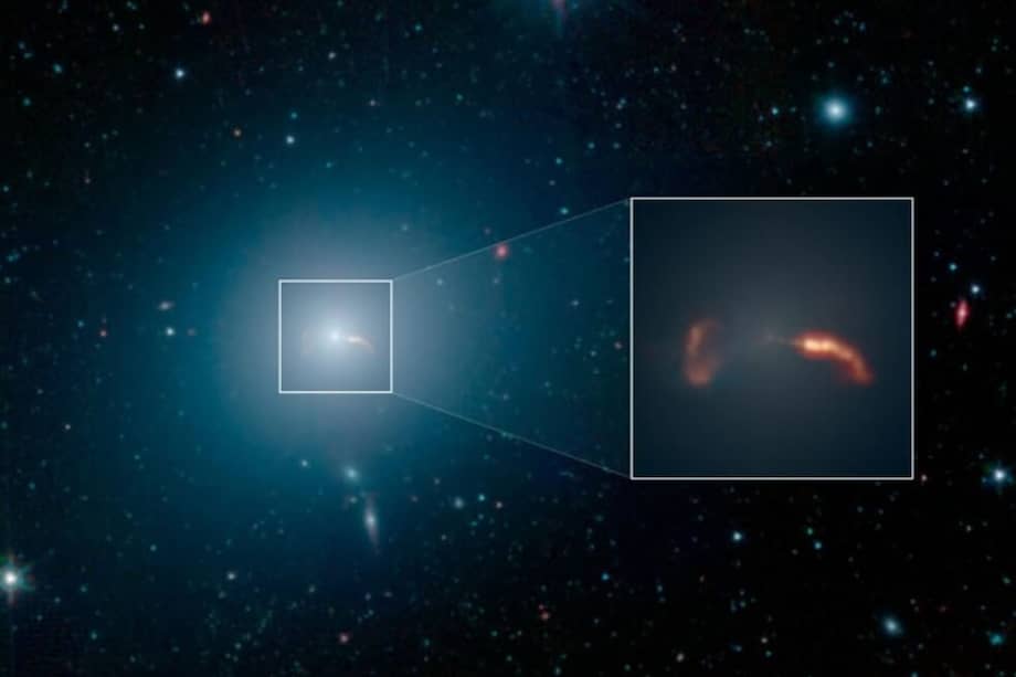 En la imagen se ve la galaxia M87 en luz infrarroja, su agujero negro central es el primero fotografiado, gracias al EHT (Event Horizon Telescope). / NASA/JPL-CALTECH/IPAC