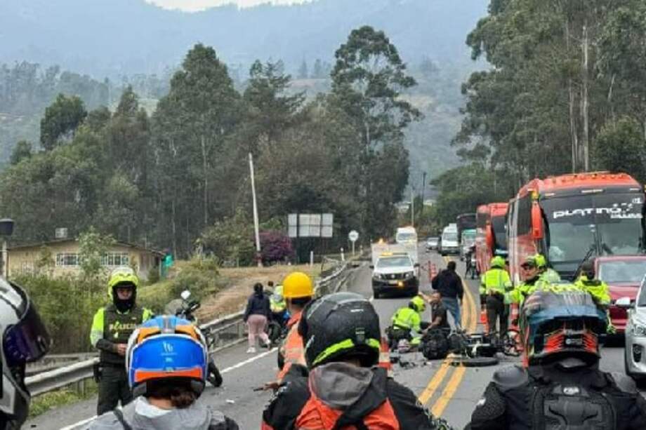 La tarde del domingo 31 de marzo, en la vía al Llano, a su paso por el municipio de Cáqueza, un motociclista falleció tras chocar aparatosamente contra un vehículo particular.