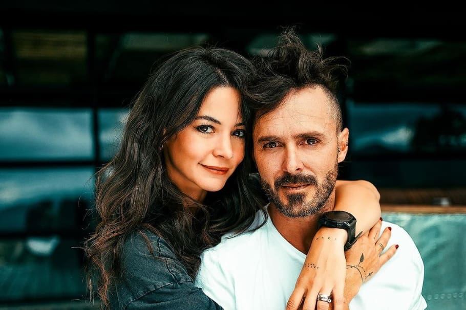 Tras conocerse que una mujer ofrece millones por encontrar a un osito de peluche, Maleja Restrepo y Tatán Mejía decidieron apoyarla.