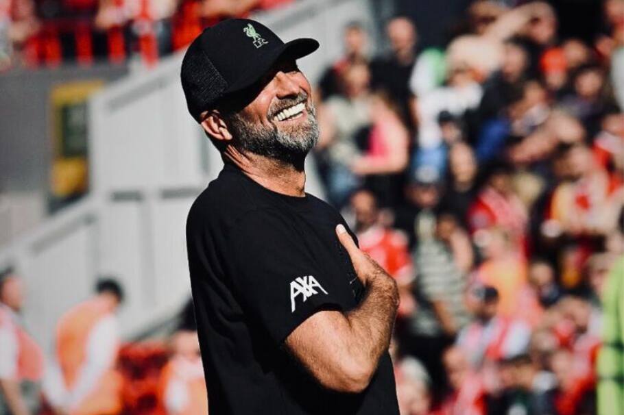 El entrenador alemán, Jürgen Klopp, se despidió del Liverpool tras nueve años al mando. Elkin Soto habló con Cromos sobre cómo fue trabajar mano a mano con el técnico.