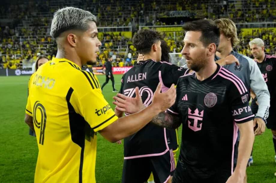 Juan Camilo 'Cucho' Hernández (izq.) y Lionel Messi son estrellas de la MLS de Estados Unidos.