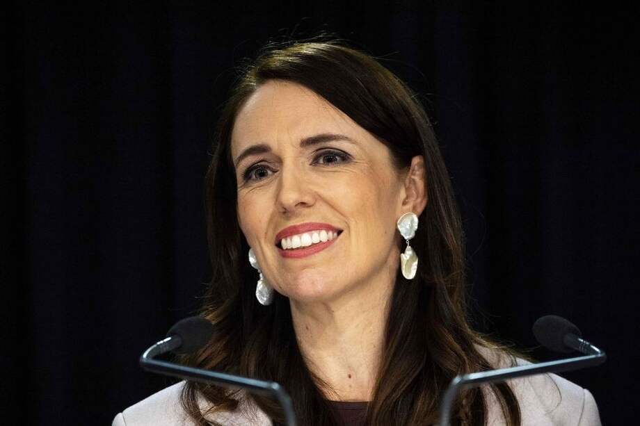 La primera ministra de Nueva Zelanda, Jacinda Ardern, habla durante una conferencia de prensa en la Casa del Parlamento en Wellington.