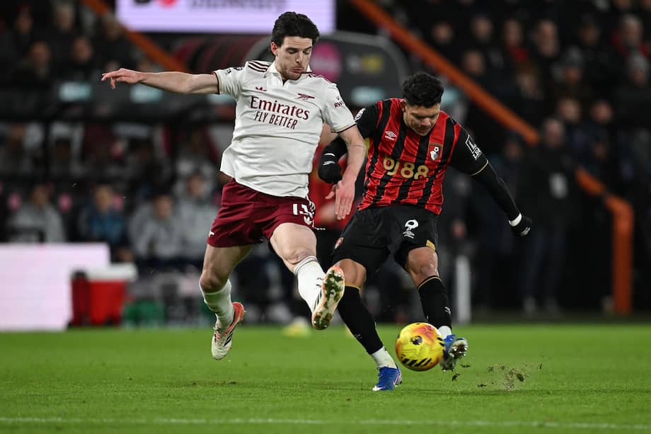 Declan Rice (izquierda) fue clave en la victoria de Arsenal sobre Bournemouth.