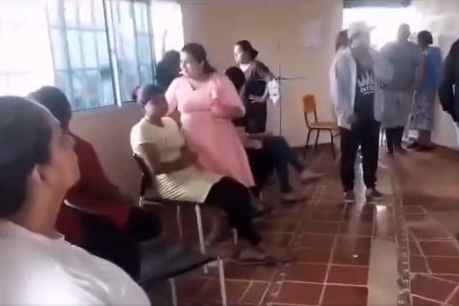 Por la emergencia, colapsó el puesto de salud en San Javier, Sierra Nevada.