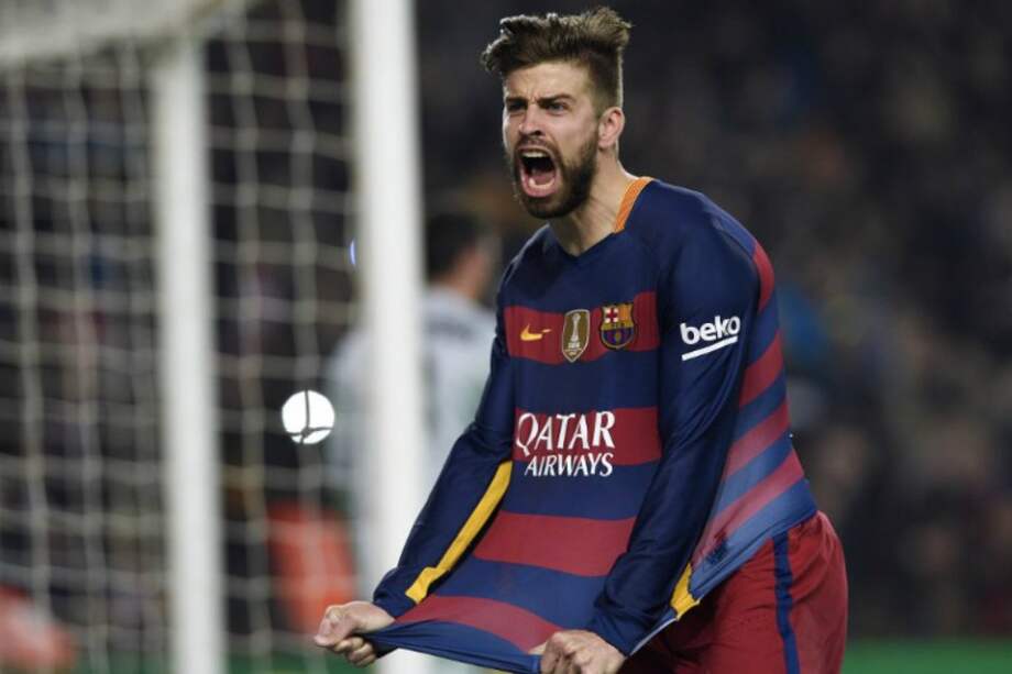 Gerard Piqué celebra su gol en el partido de Barcelona contra el Athletic de Bilbao. / AFP