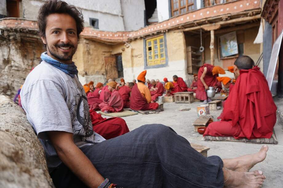 En su blog, www.pleaseliveyourdream.com, Turbay cuenta cómo viajar mucho con muy poco. En la imagen, una mujer de la tribu Mursi. / Cortesía: Alejandro Turbay