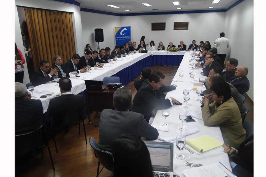 La pelotera en el Partido Conservador