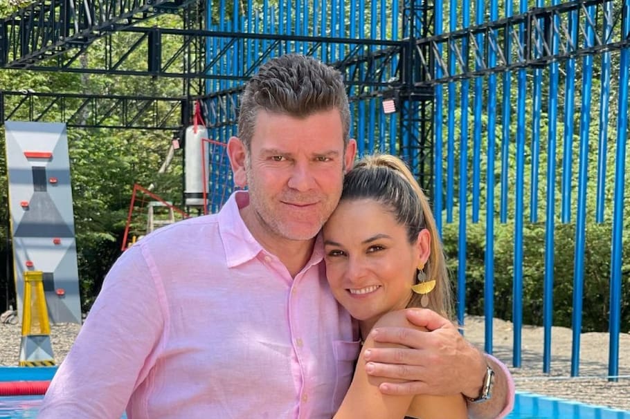 La reconocida presentadora contó detalles poco conocidos de su vida, entre ellos, cómo inició su idilio de amor con su esposo Juan Esteban Sampedro.