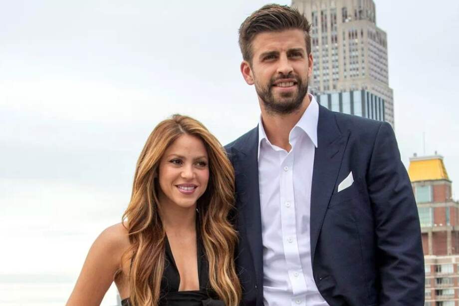 Shakira, de 45 años, y Piqué, de 35, se conocieron durante el Mundial de Fútbol de Sudáfrica en 2010, que ganó la selección española, en la que jugaba el futbolista catalán.