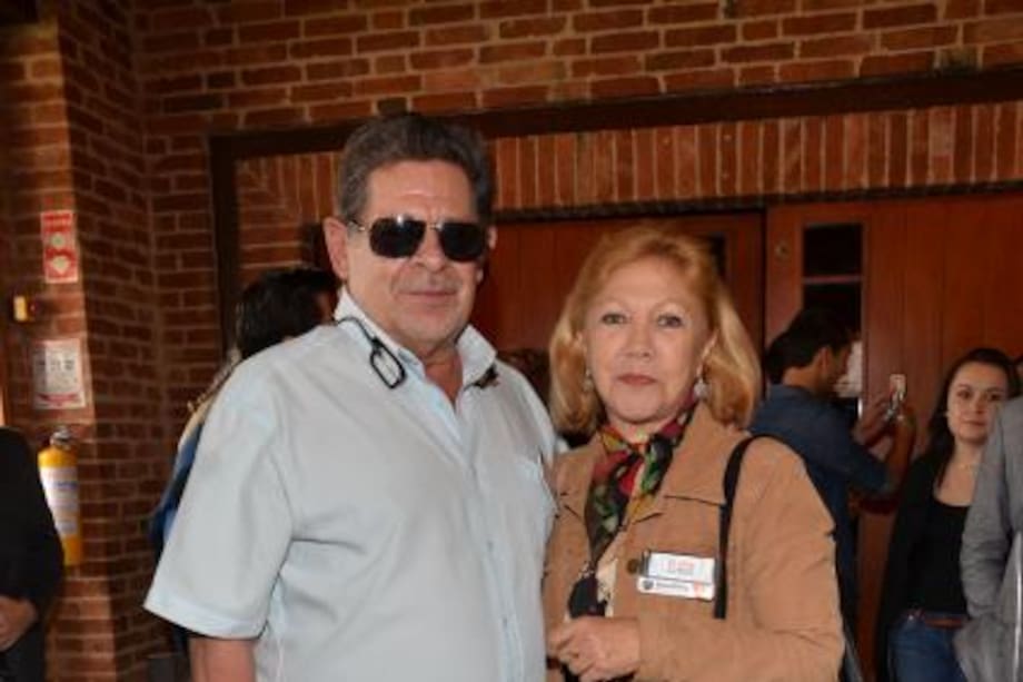 Mariluz regresa a los escenarios y sigue extrañando a su esposo, Roberto Reyes