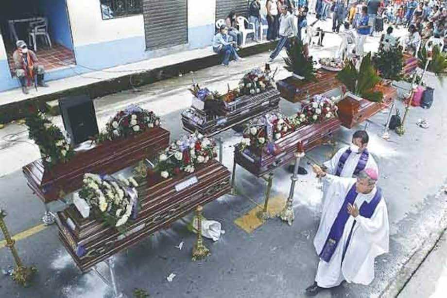 El 4 de febrero de 2009, guerrilleros de las Farc asesinaron a 11 miembros del resguardo indígena awá en Nariño, departamento de la décima circunscripción de paz /Archivo El Espectador.
