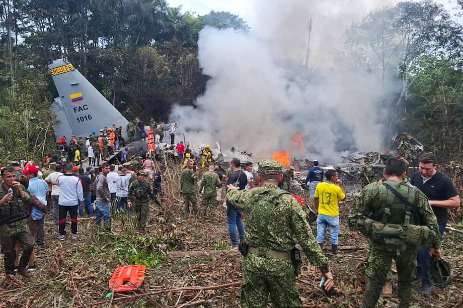 Alcalde de Puerto Leguizamo señala hallazgo de dos cuerpos tras accidente de avión de la FAC. EFE/ Miputumayo.com.co