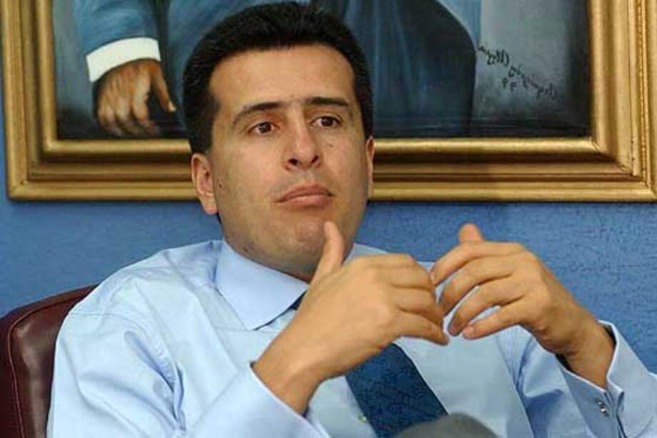 "Quedó demostrado que sí hay un cartel de falsos testigos": senador Velasco