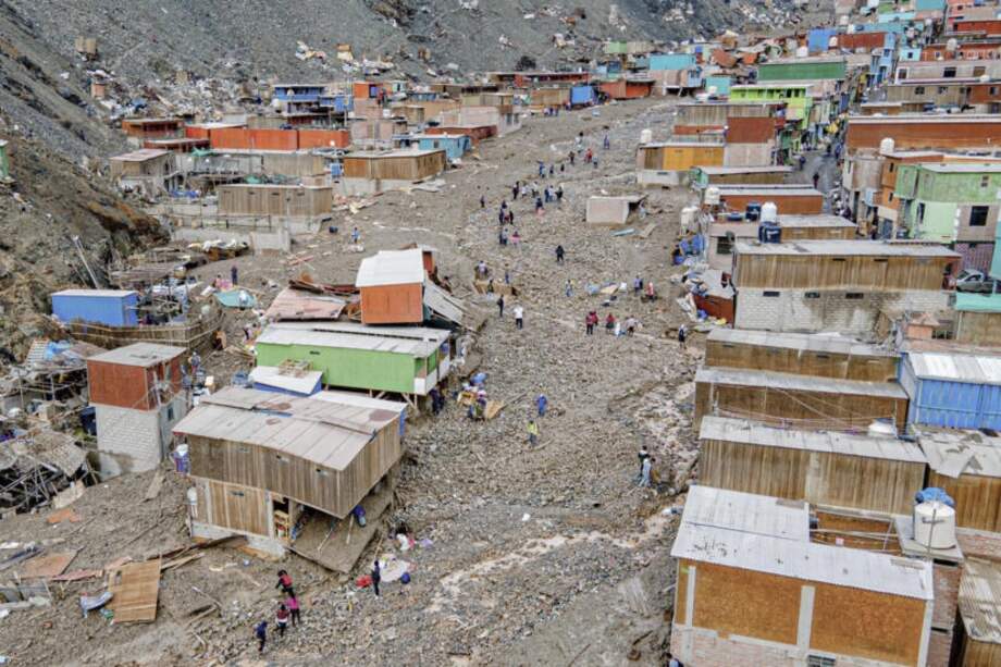 Al menos 59 muertos y más de 12.000 damnificados han dejado en la costa norte y nororiente de Perú las inundaciones por lluvias y el desbordamiento de ríos, debido al ciclón Yaku.