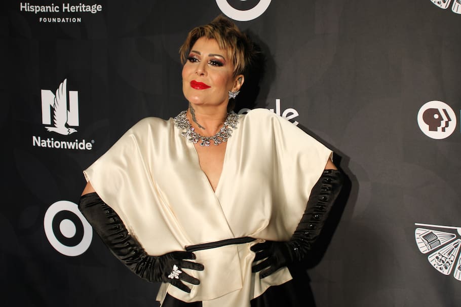 Ante los rumores de una recaída de Alejandra Guzmán, su padre hizo un pronunciamiento categórico.