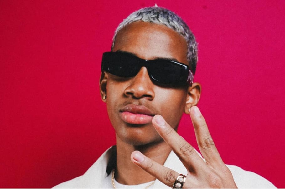 Dylan Zambrano, cantante de música urbana conocido como DFZM.