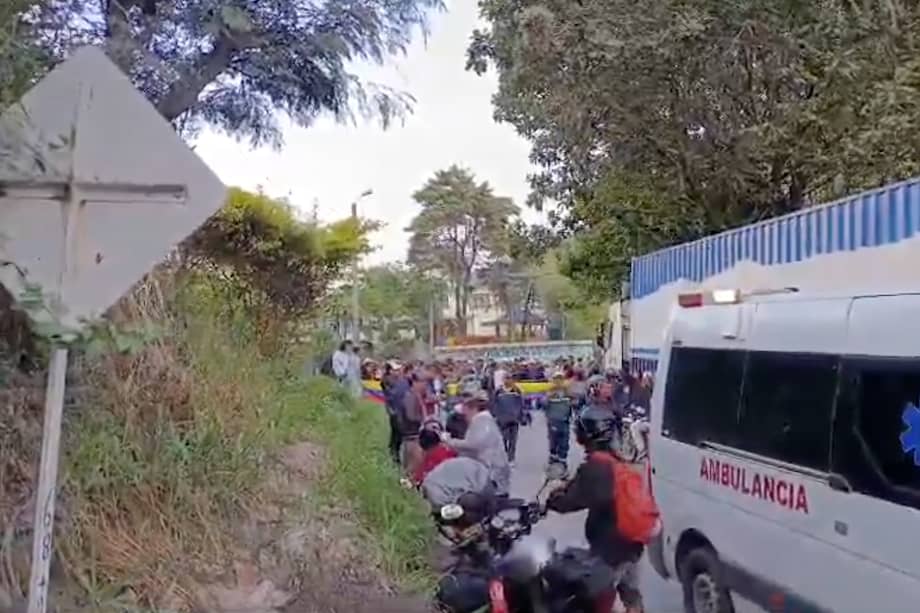 La manifestación se inició este lunes, a las 6 de la mañana.