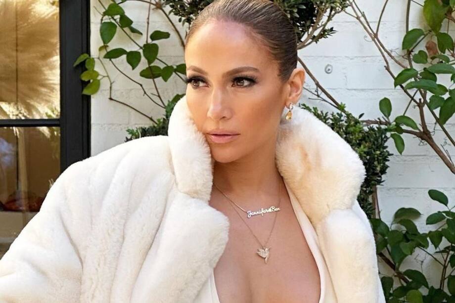 Jennifer López acaba de lanzar una bebida alcohólica.