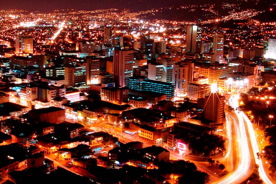 Celsia se mostró comprometida con el mejoramiento del servicio en Tolima. / Cortesía - Celsia