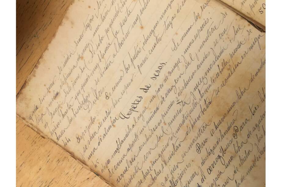 Imagen de uno de los recetarios del siglo XIX presentados por el arquitecto Germán Saavedra. / Cortesía