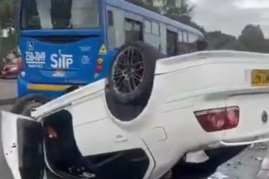 Según explicó Juan Manuel Castellanos, abogado de la familia de Viviana Marcela Suárez, el conductor del vehículo involucrado en el accidente es Rubén Guillermo Romero Castillo, un ciudadano de origen venezolano que, al parecer, abandonó Colombia el mismo día del siniestro.