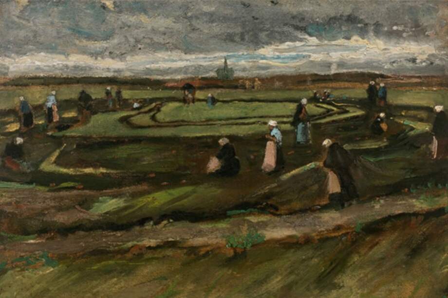 "Raccommodeuses de filets dans les dunes" (Reparadoras de redes en las dunas, 1882). / AFP