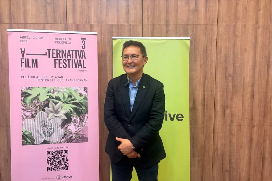 Arsen Tomsky, fundador de InDrive, durante la ceremonia de clausura de Alternativa Film Festival, un evento de cine independiente propiedad de la compañía de origen ruso que este 2026 tuvo lugar en Medellín, Colombia.