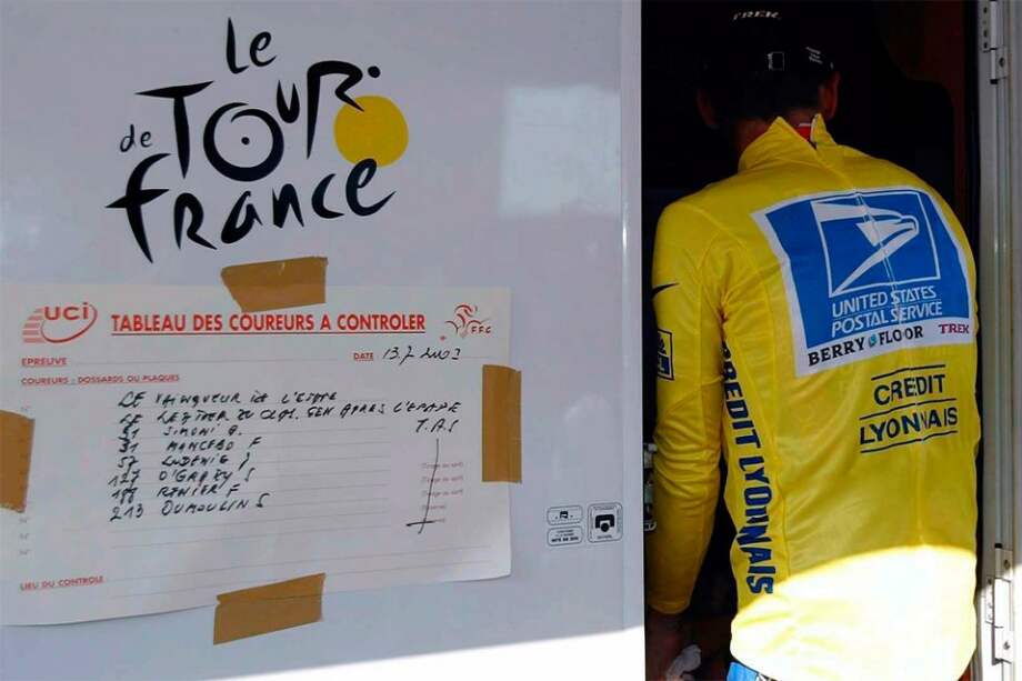 Lance Armstrong pasó todos los controles antidopaje cuando compitió, pero eso no bastó para evitar la sanción / EFE