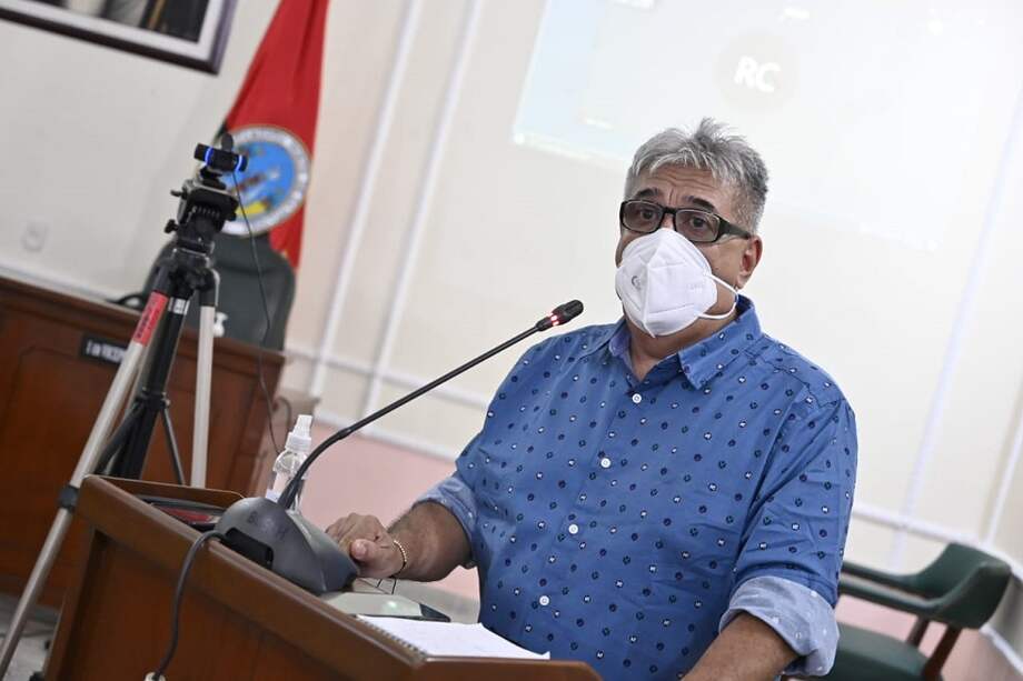 Carlos Martínez, director del Instituto departamental de salud, pide a los ciudadanos mantener los protocolos de bioseguridad.