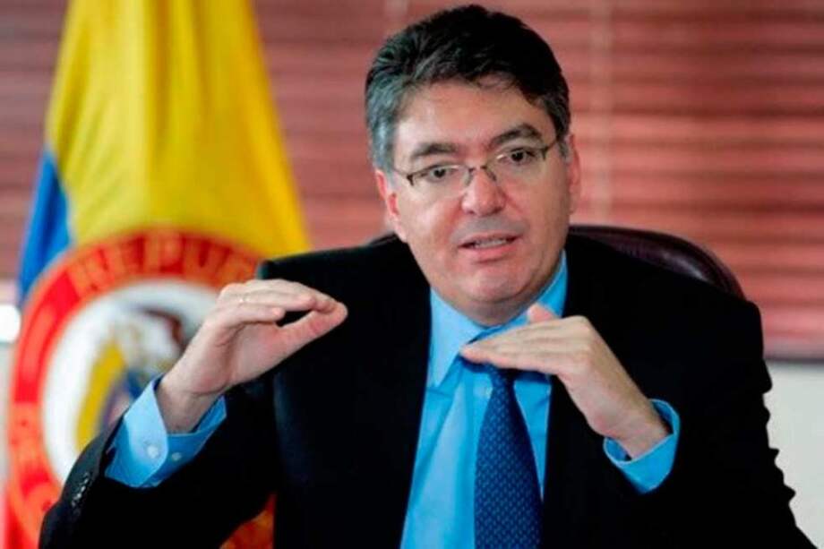 Ministro de Hacienda, Mauricio Cárdenas Santamaría.