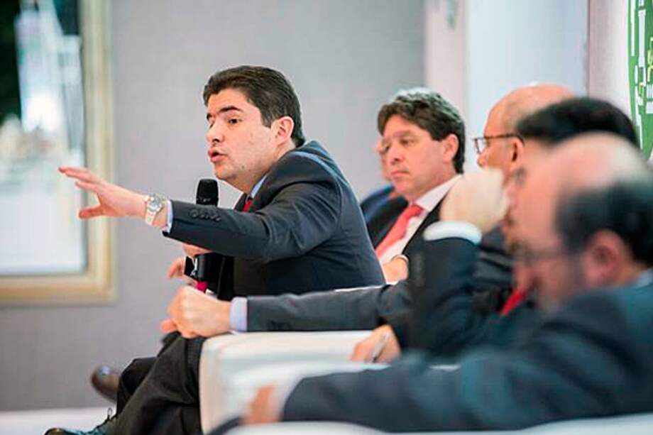El ministro de Vivienda, Luis Felipe Henao.