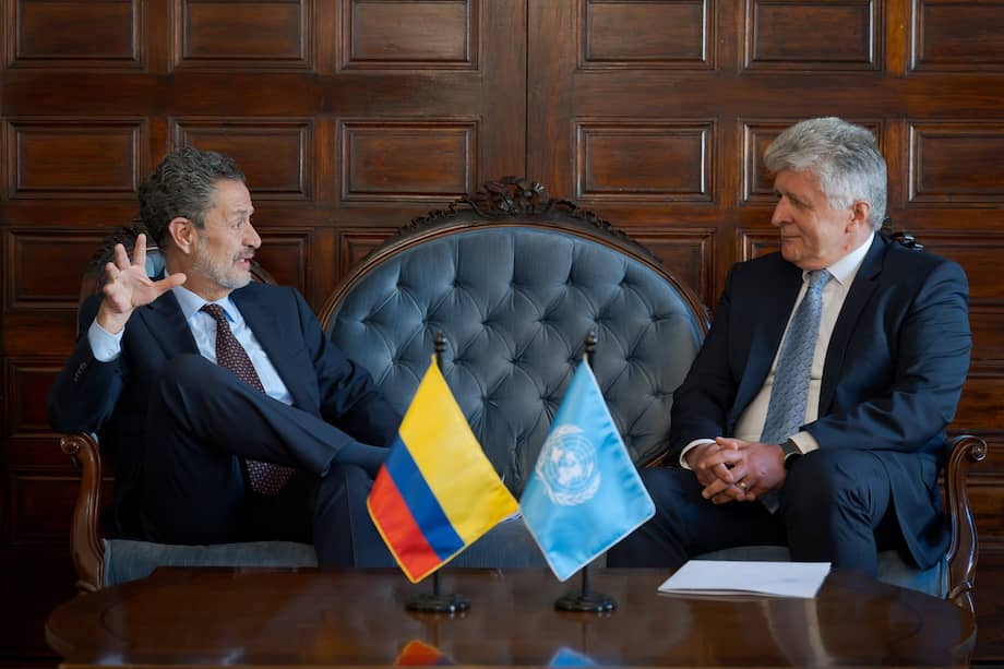 Canciller Omar Bula y Jenca Miroslav, jefe de la Misión de Verificación de la ONU.