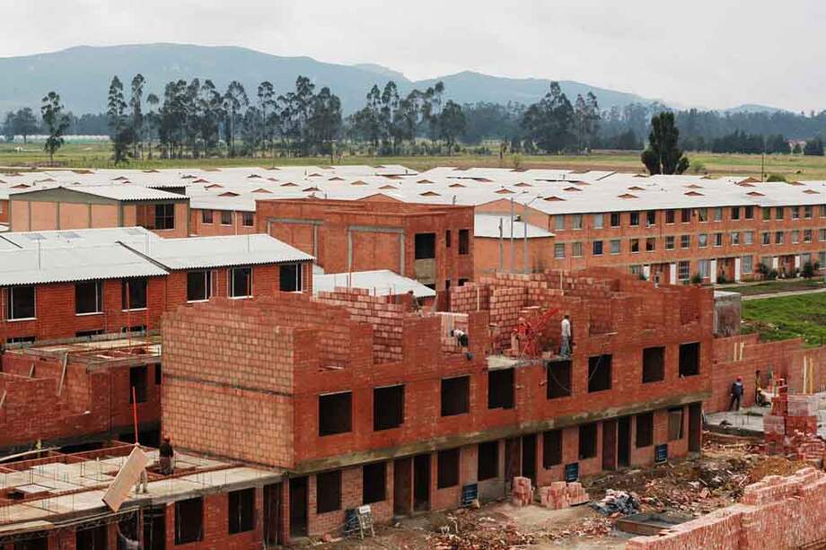 Según el DANE, entre 2010 y 2013 el país inició la construcción de 672.000 soluciones de vivienda. / Archivo - El Espectador